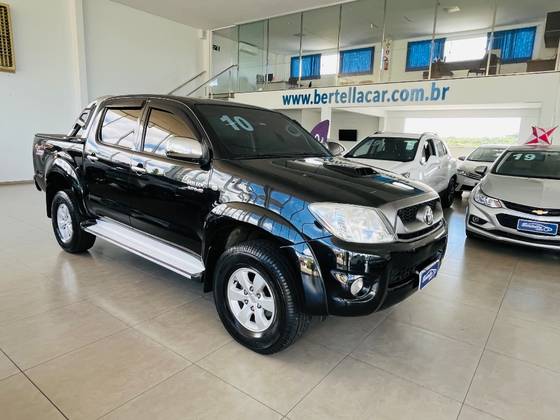 TOYOTA HILUX 3.0 SRV 4X4 CD 16V TURBO INTERCOOLER DIESEL 4P MANUAL TOYOTA HILUX 3.0 SRV 4X4 CD 16V TURBO INTERCOOLER DIESEL 4P MANUAL
